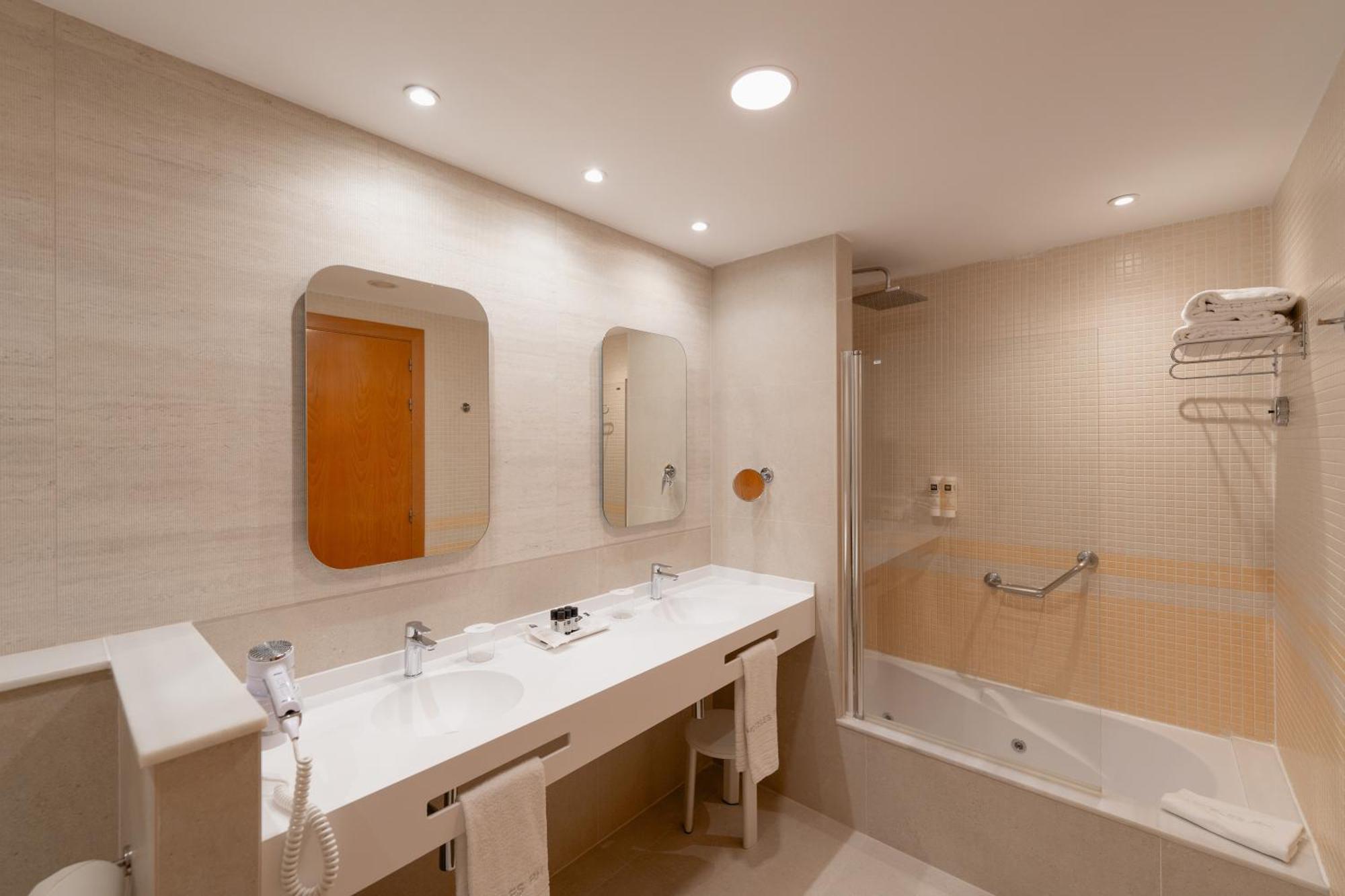 Hotel Rh Ifach Calpe Bagian luar foto